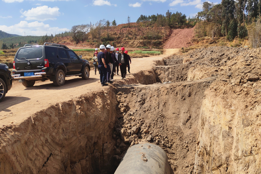 1621426168999929.jpg 各參建單位檢查施工現(xiàn)場(chǎng).jpg