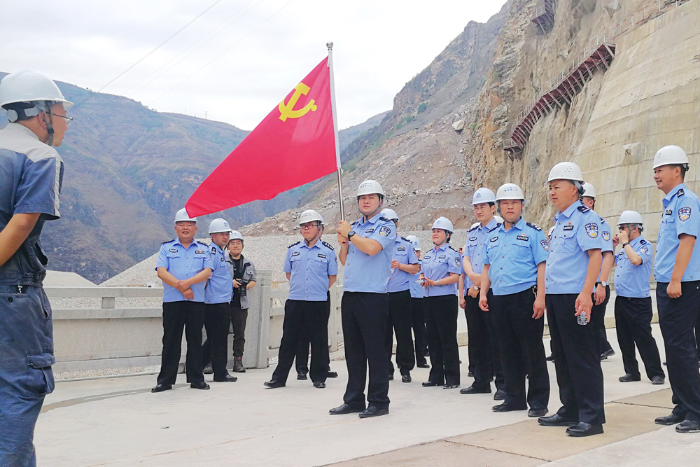 1623231223751765.jpg 現(xiàn)場介紹溢洪洞1.jpg