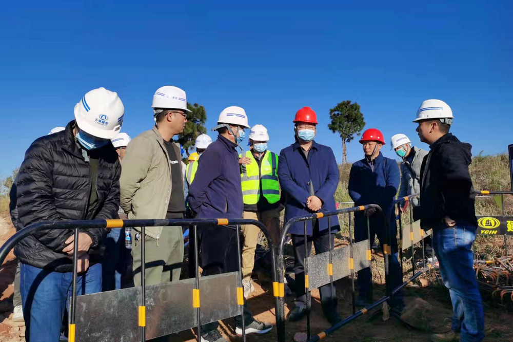 1647347154131440.jpg 深入華寧縣沖麥村委會(huì)項(xiàng)目現(xiàn)場(chǎng)實(shí)地調(diào)研指導(dǎo)工作.jpg